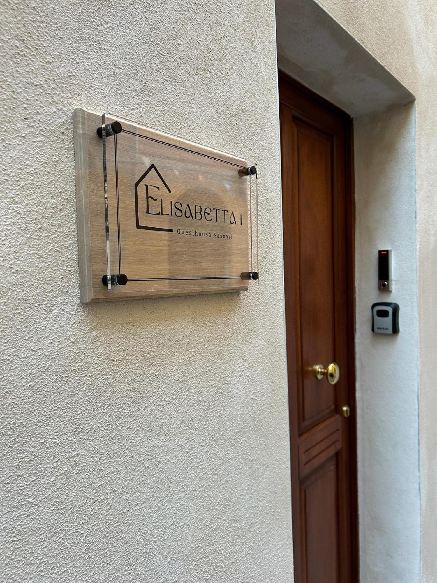 Elisabetta1 Guesthouse Sassari Dış mekan fotoğraf
